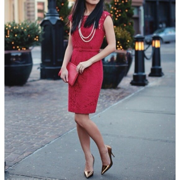 Banana Republic Sheath Dress 8 Red Stretch Lace Cap Sleeve Career Church Party - Picture 2 of 11